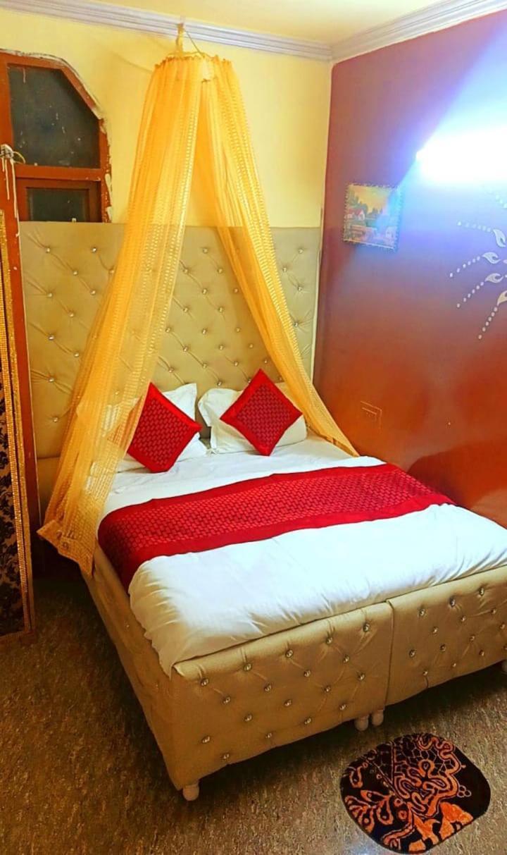 Sudeep Bed & Breakfast